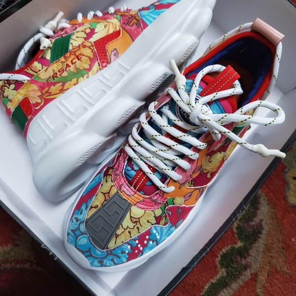 It's news brand Versace Versace boroque Versace - Picture 2 of 4